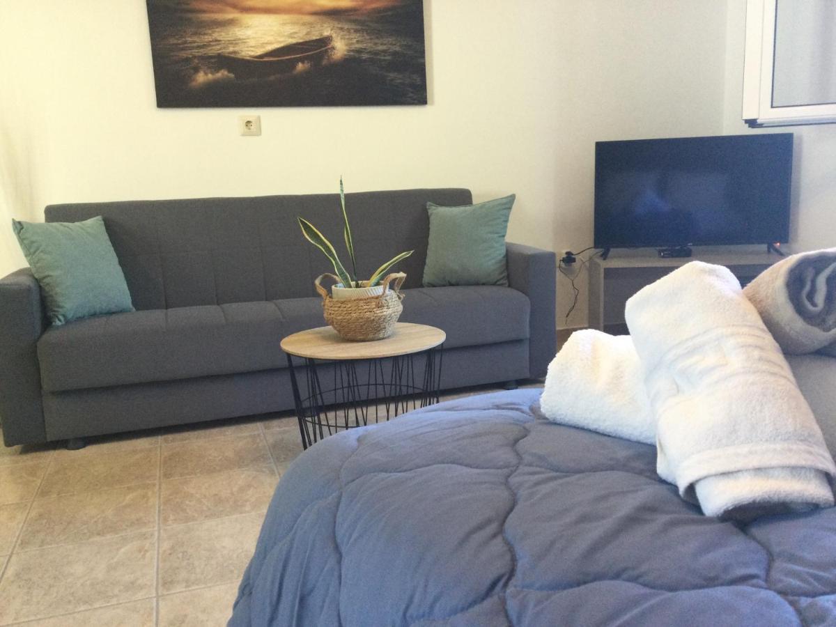 Vladimiros Apartments Barbati Buitenkant foto