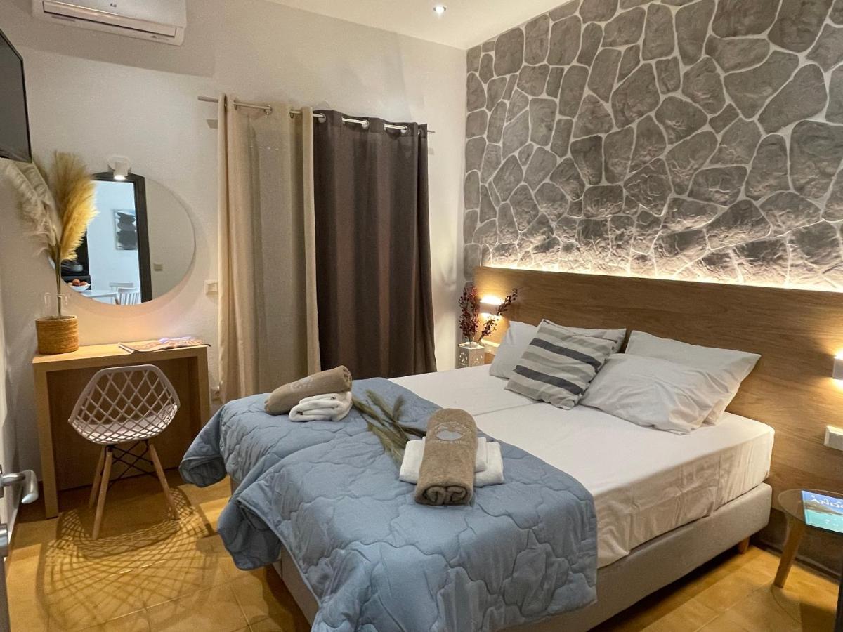 Vladimiros Apartments Barbati Buitenkant foto