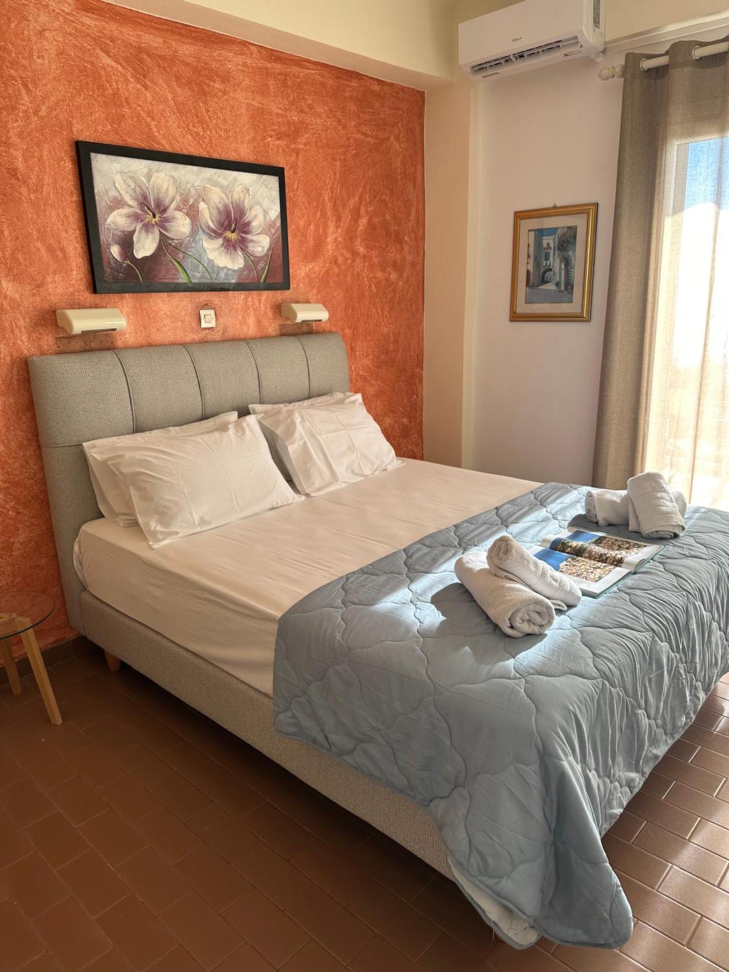 Vladimiros Apartments Barbati Buitenkant foto