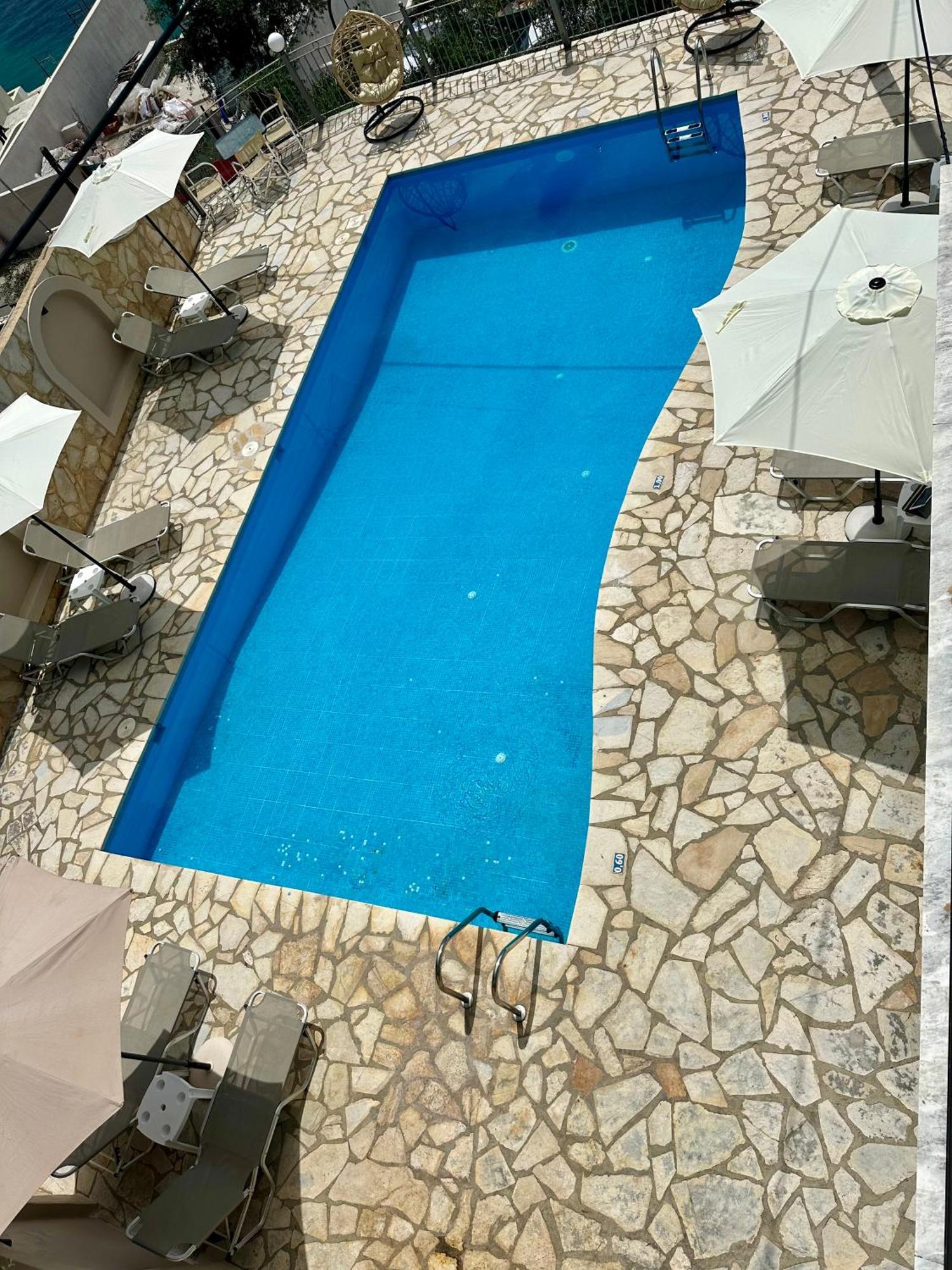 Vladimiros Apartments Barbati Buitenkant foto