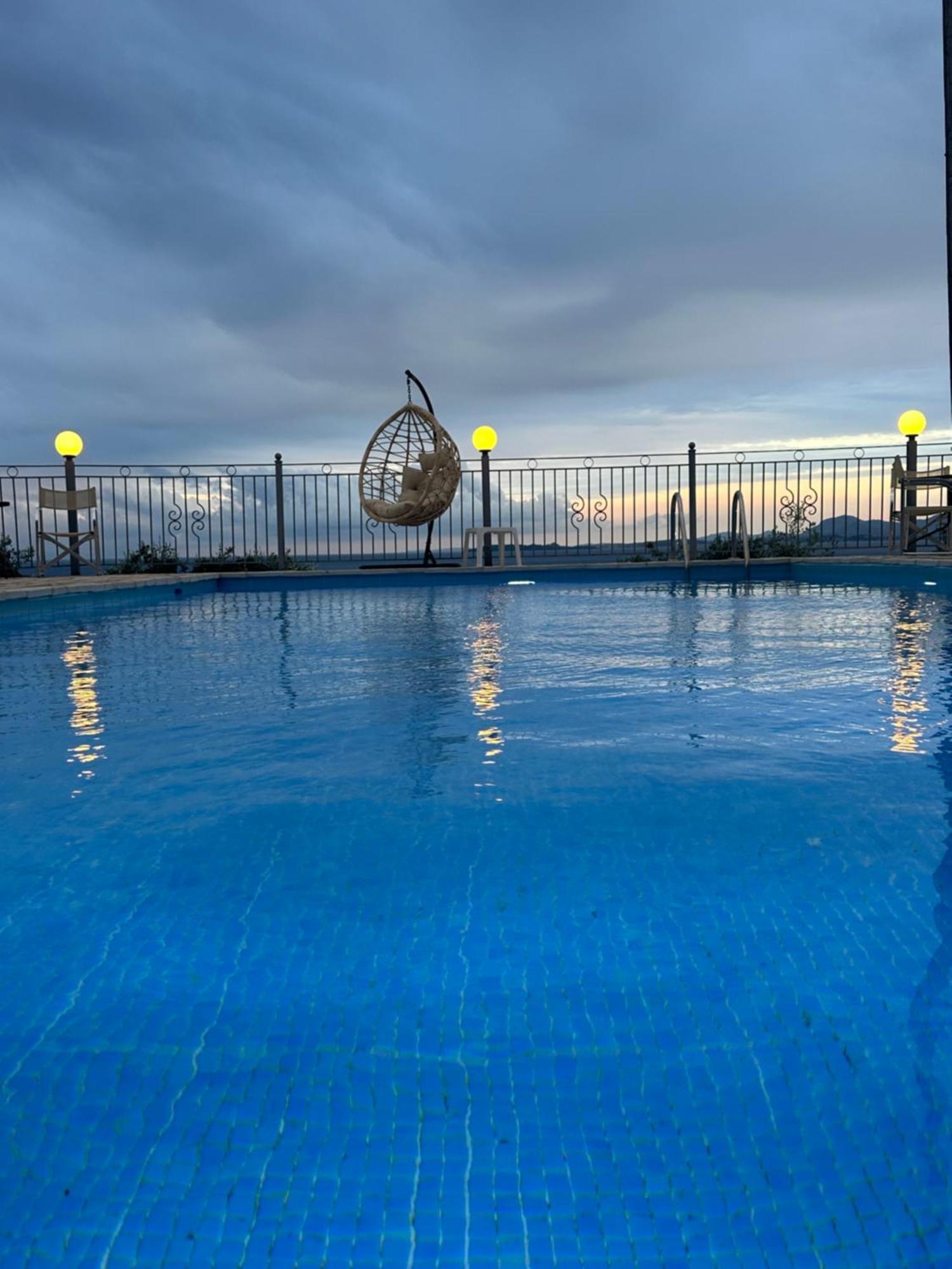 Vladimiros Apartments Barbati Buitenkant foto