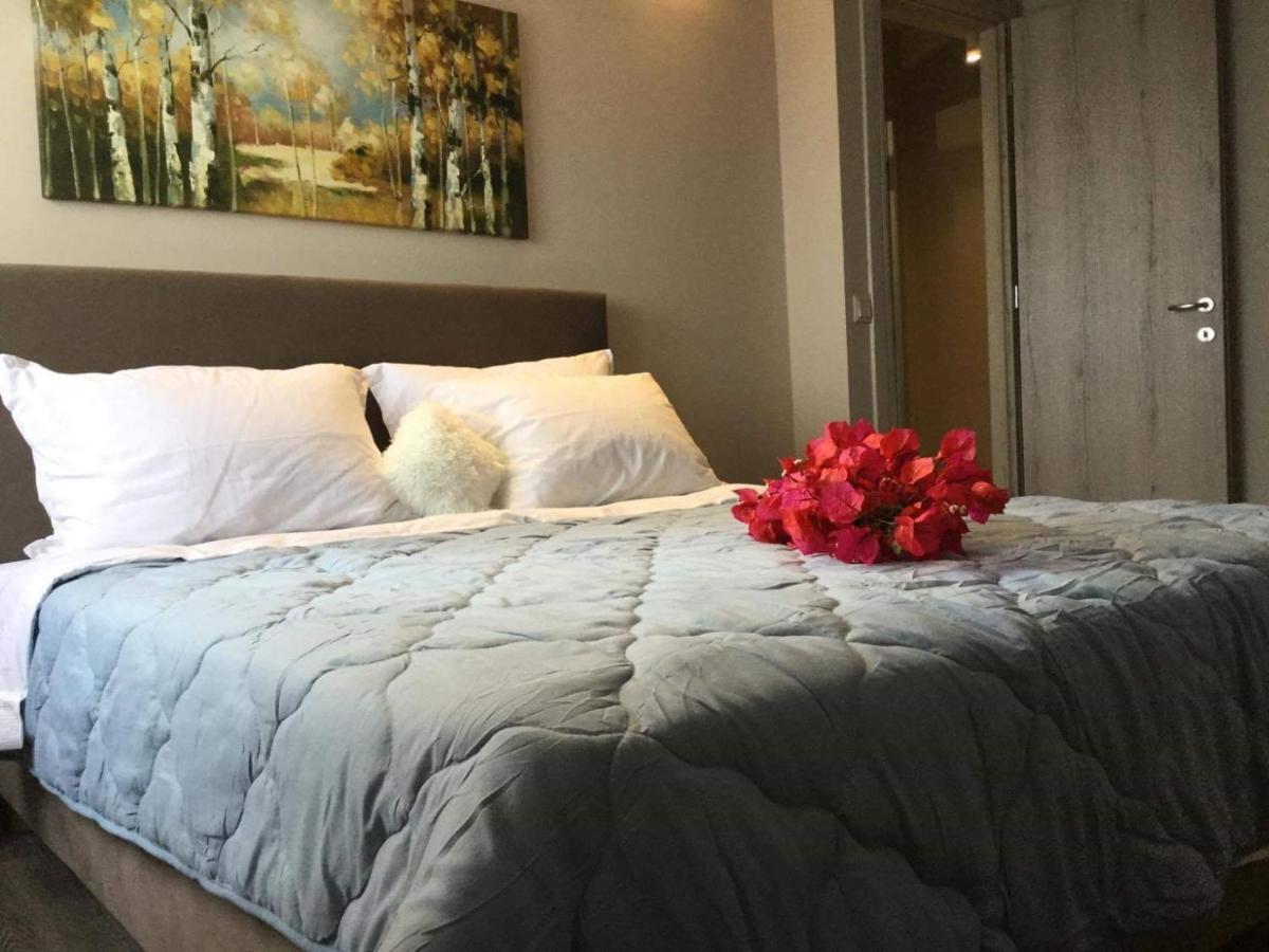 Vladimiros Apartments Barbati Buitenkant foto